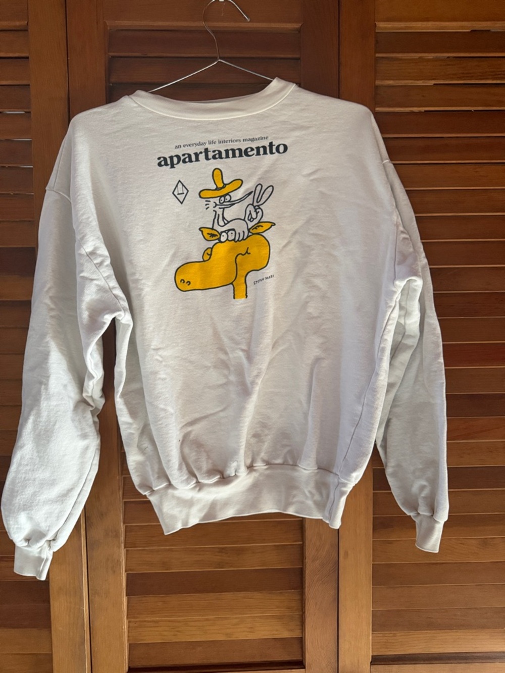Apartamento Magazine Graphic Crewneck Sweatshirt | White | Design Art Merch